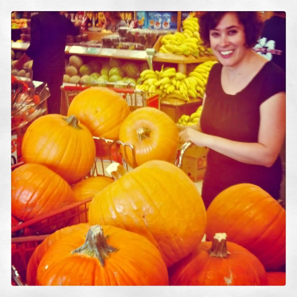 cate cart o pumpkins
